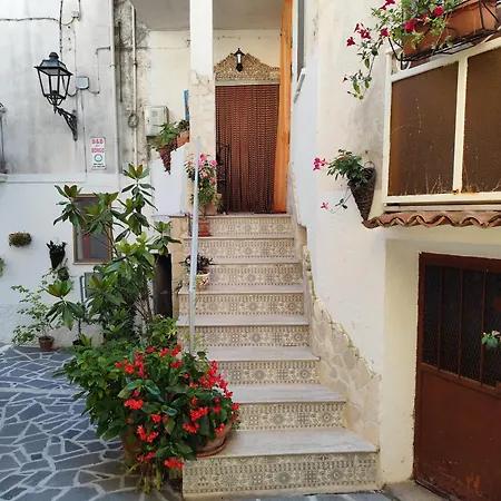 Del Borgo לינה וארוחת בוקר